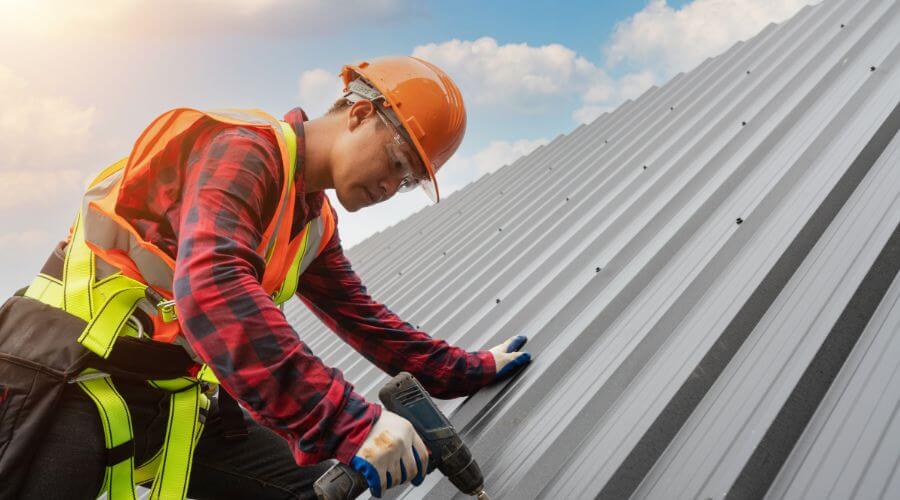 Expert Emergency Roof Repairs services in Winchester, IL